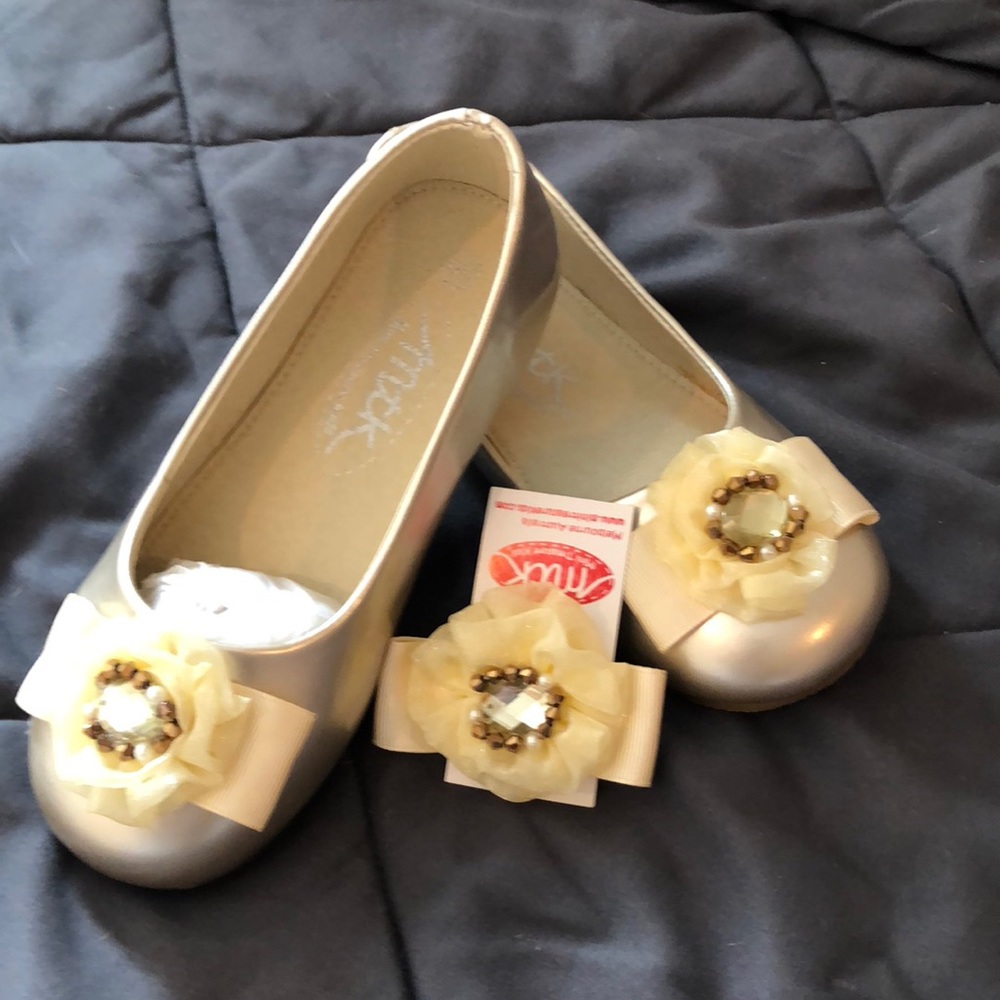 Beautiful dress shoes for girls